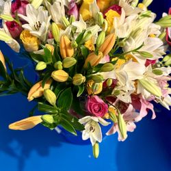 *******Poetic Flowers Distribution FRESH CUT GRAB-N-GO FLOWERS*****