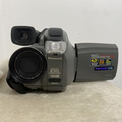 Panasonic VHS.C Palmsight Handheld Camera
