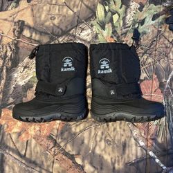 Like New Snow Boots Kamik Size 12