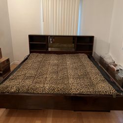 Beautiful California King Semi Wave Waterbed