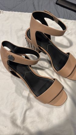 New Light Tan Leather Sandle Size 7 With Sandle Is By Kendal & Kylie
