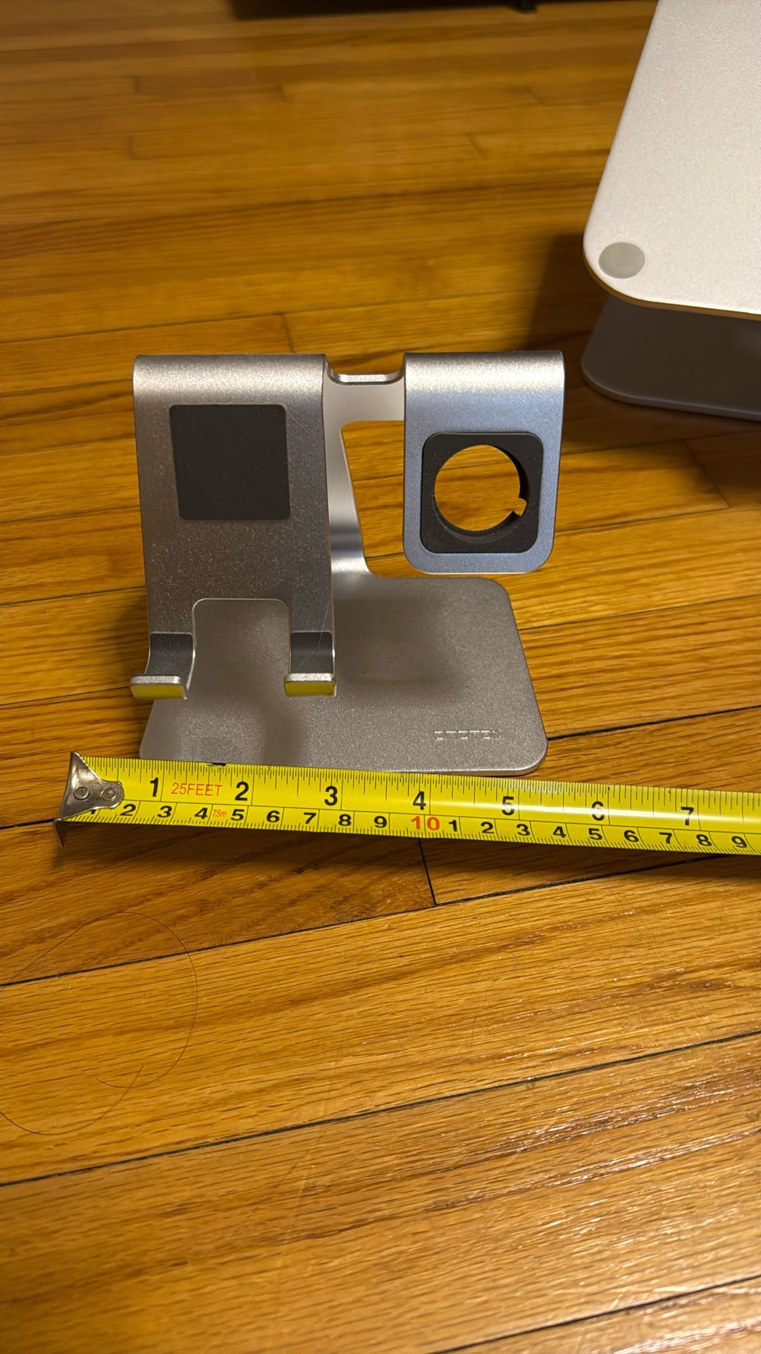 Metal Cell Phone And Watch Stand Charger,