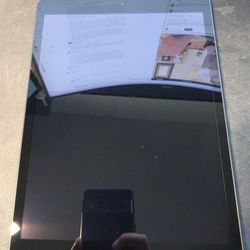 iPad 9th Gen 64GB Wi-Fi (MK2K3LL/A) – Space Gray – Very Good Condition