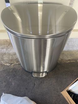 Small Bathroom And Kitchen Trashcan