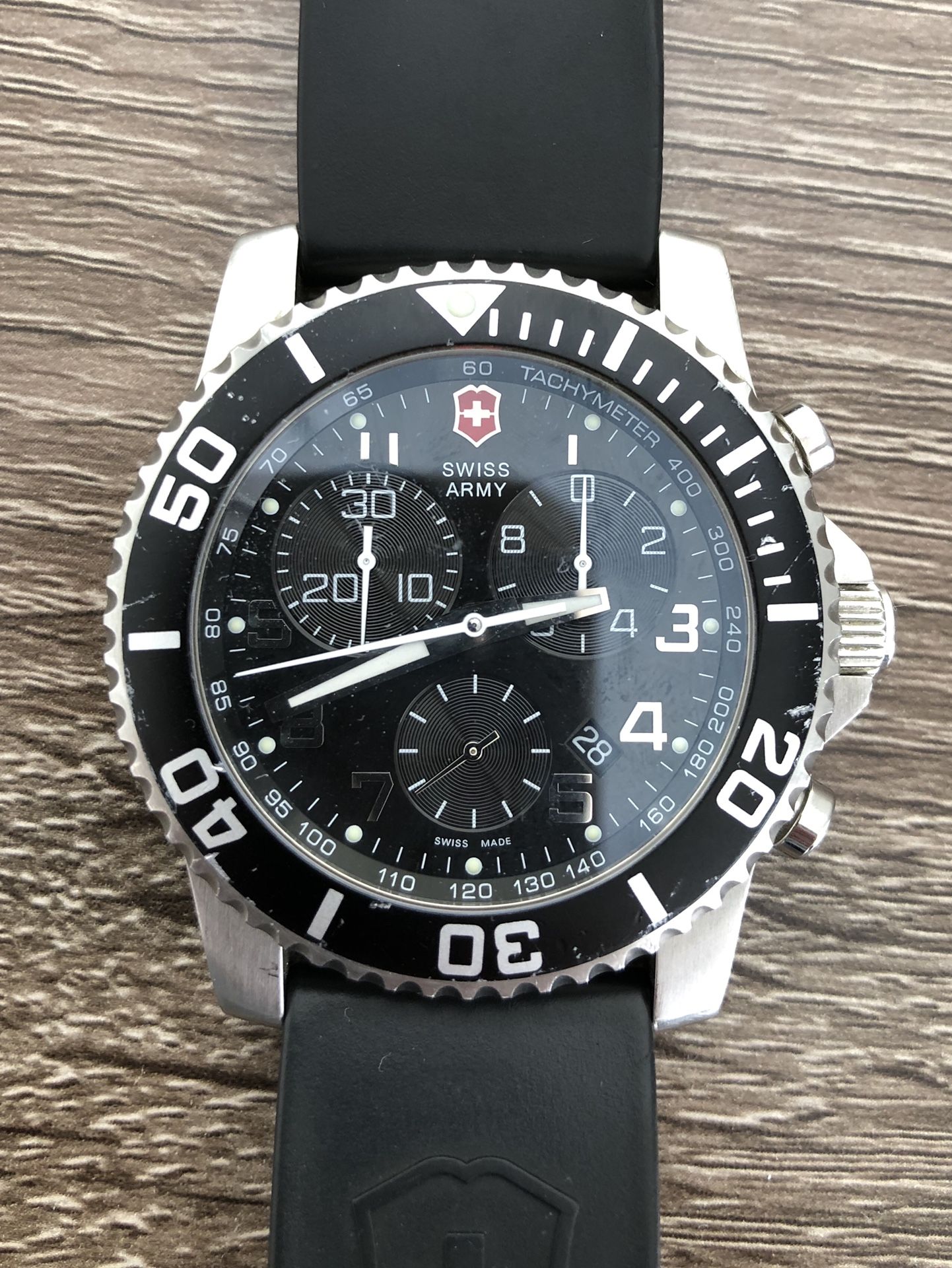 Victorinox Swiss Army Men's Maverick II Watch Model#24143 Black