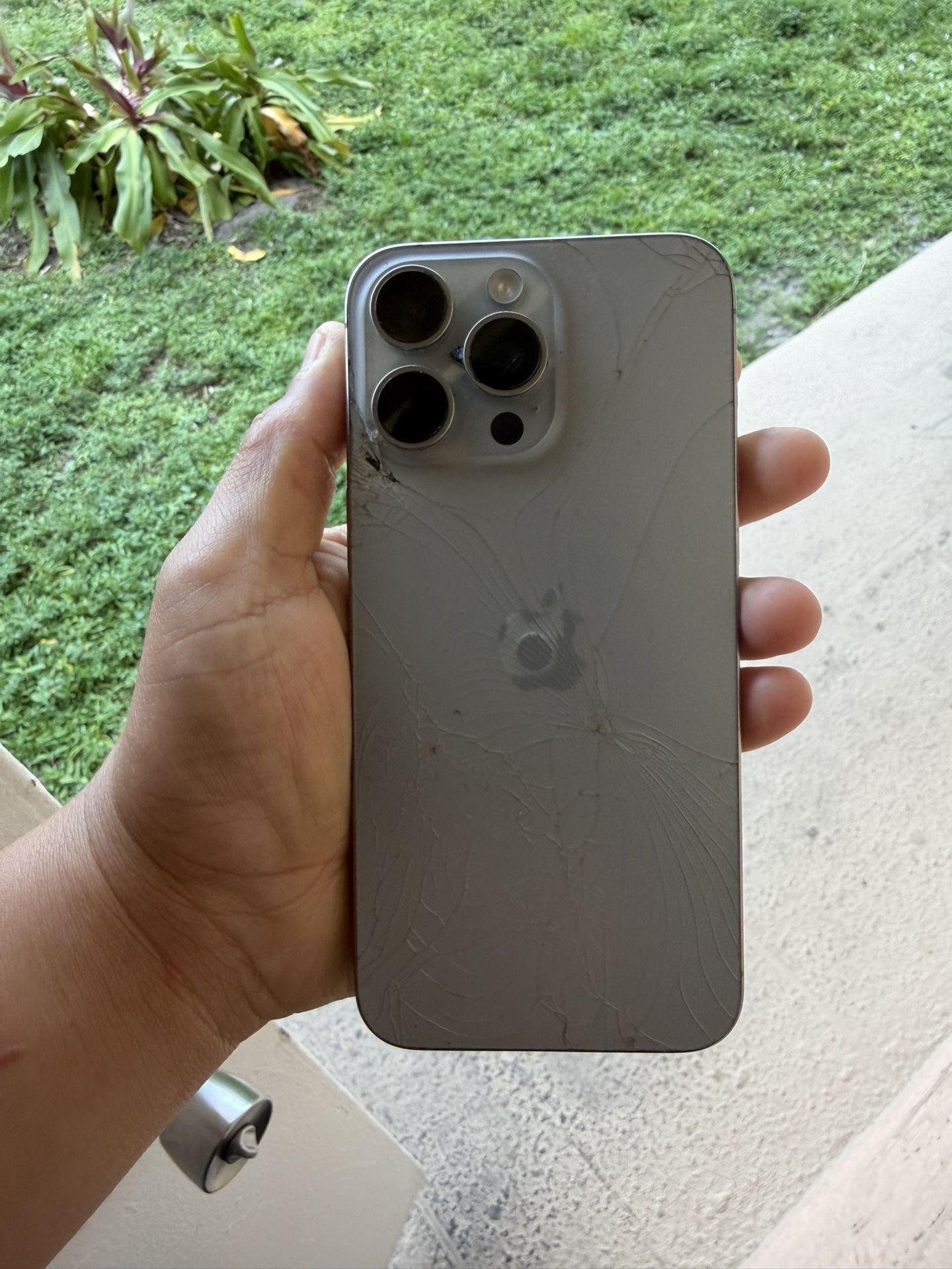 iPhone 15 Pro Max 256Gb