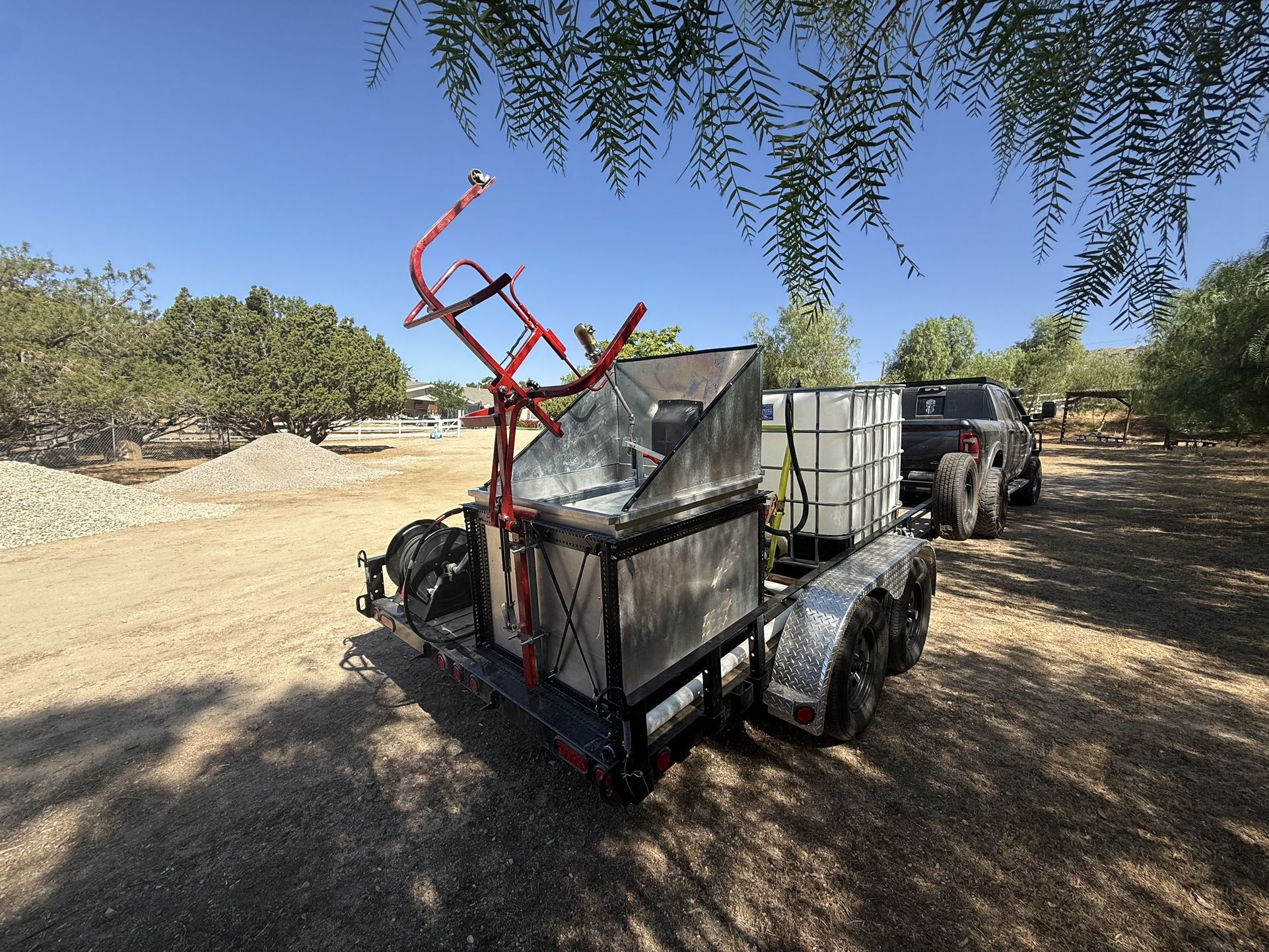 Bin cleaning trailer