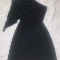 Arden B Black Knee-Length Dress With Flutter Sleeve & Rhinestone Shoulder Size M