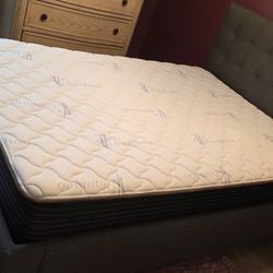 Open Box FULL Size, Medium Firmess Mattress 