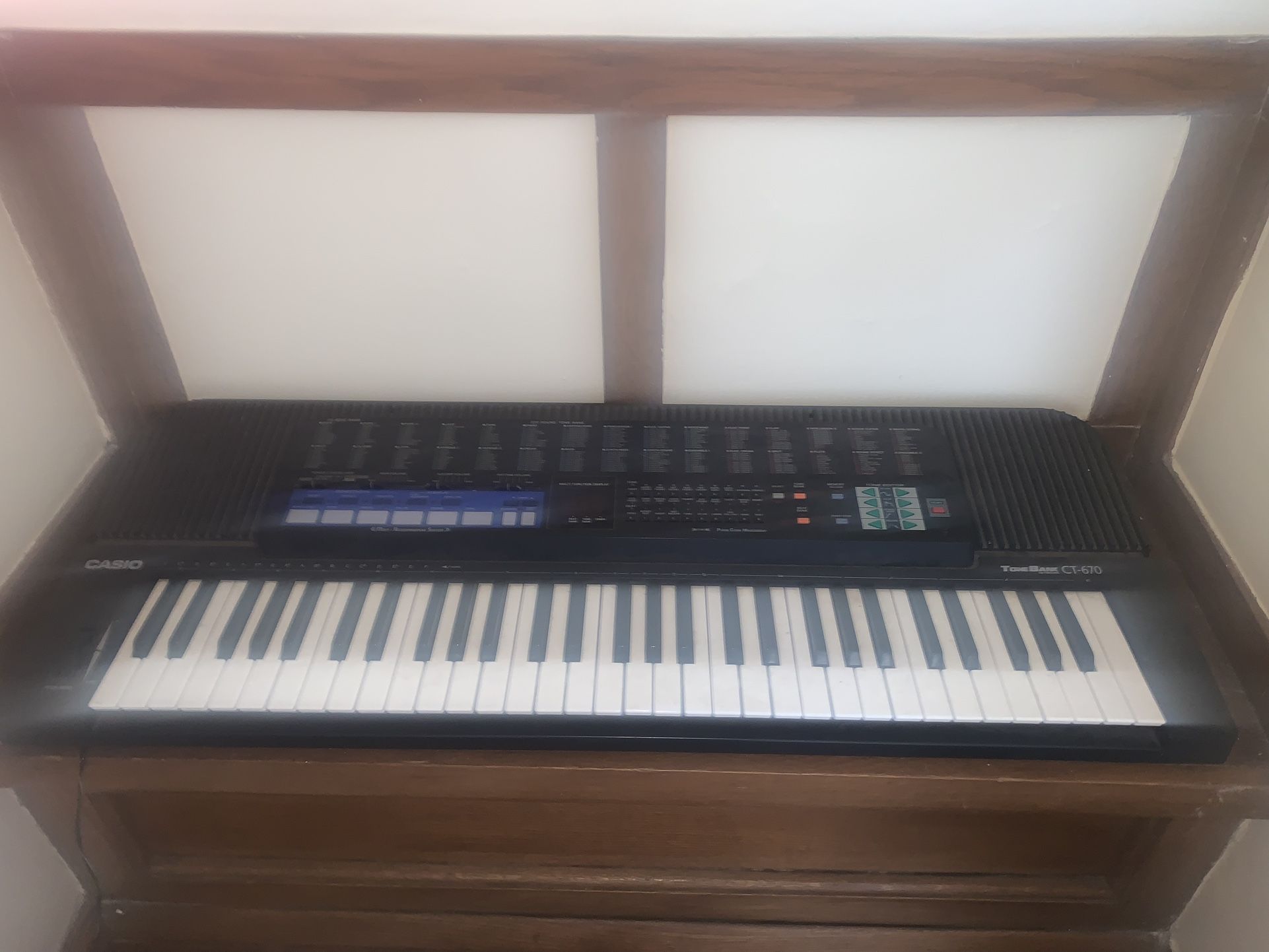 Casio CT-670