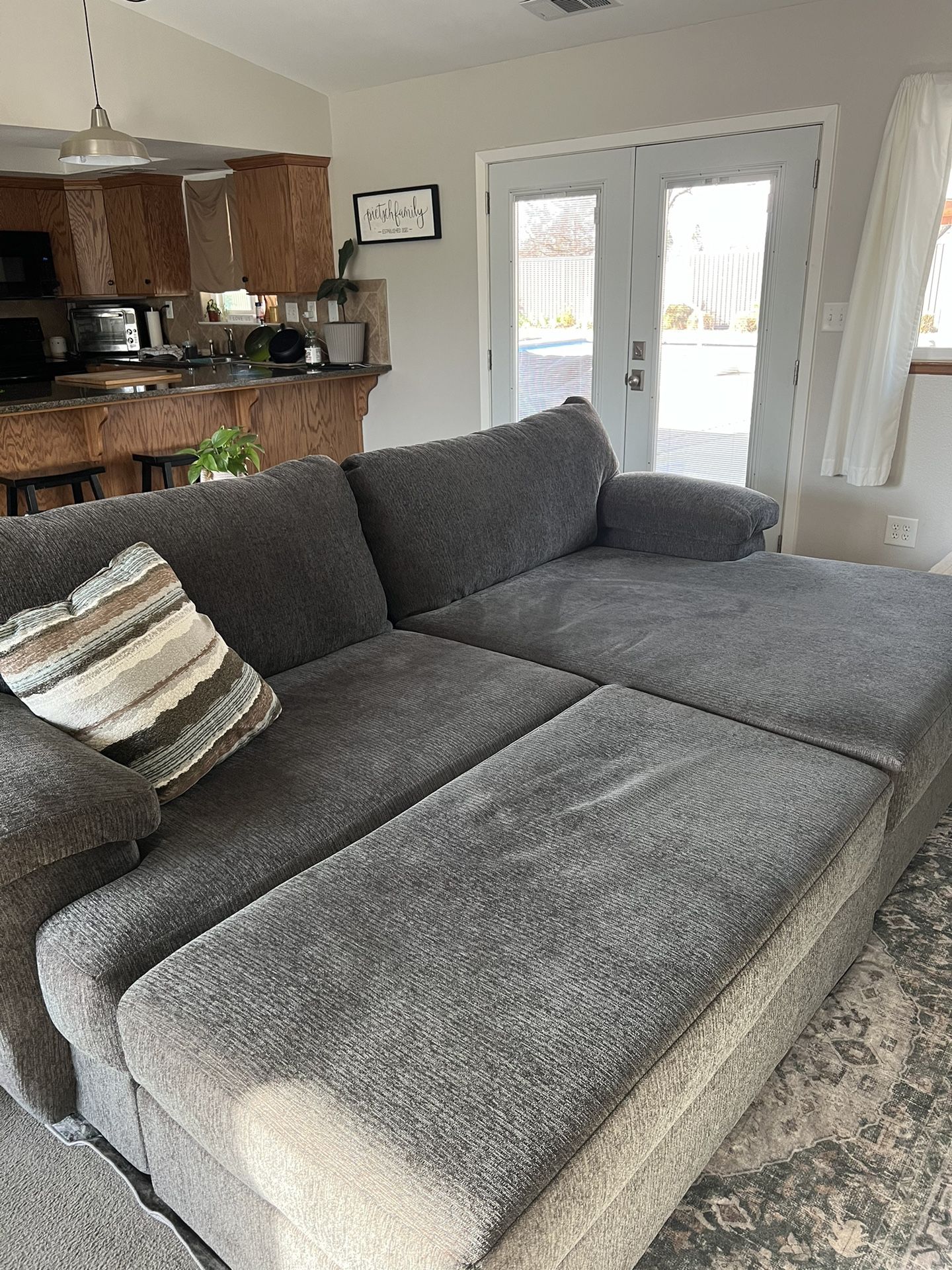 Like NEW Sectional Couch & Storage Ottoman