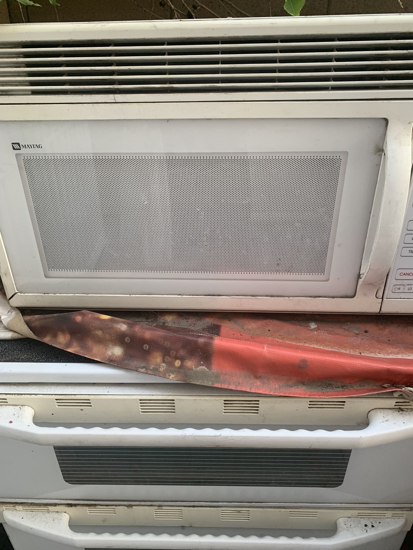 Maytag Under The Cabinet Microwave And Dishwasher