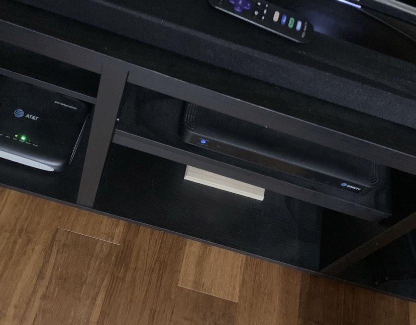 Tv Stand Up to a 55 Inch Tv