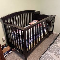 Graco 6 In 1 Convertible Crib With Changing Table And Drawer 