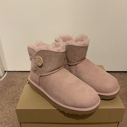 100% Authentic Brand New in Box UGG Bailey Button II Mini Boots / Women size 6  / Color: Pink Crystal