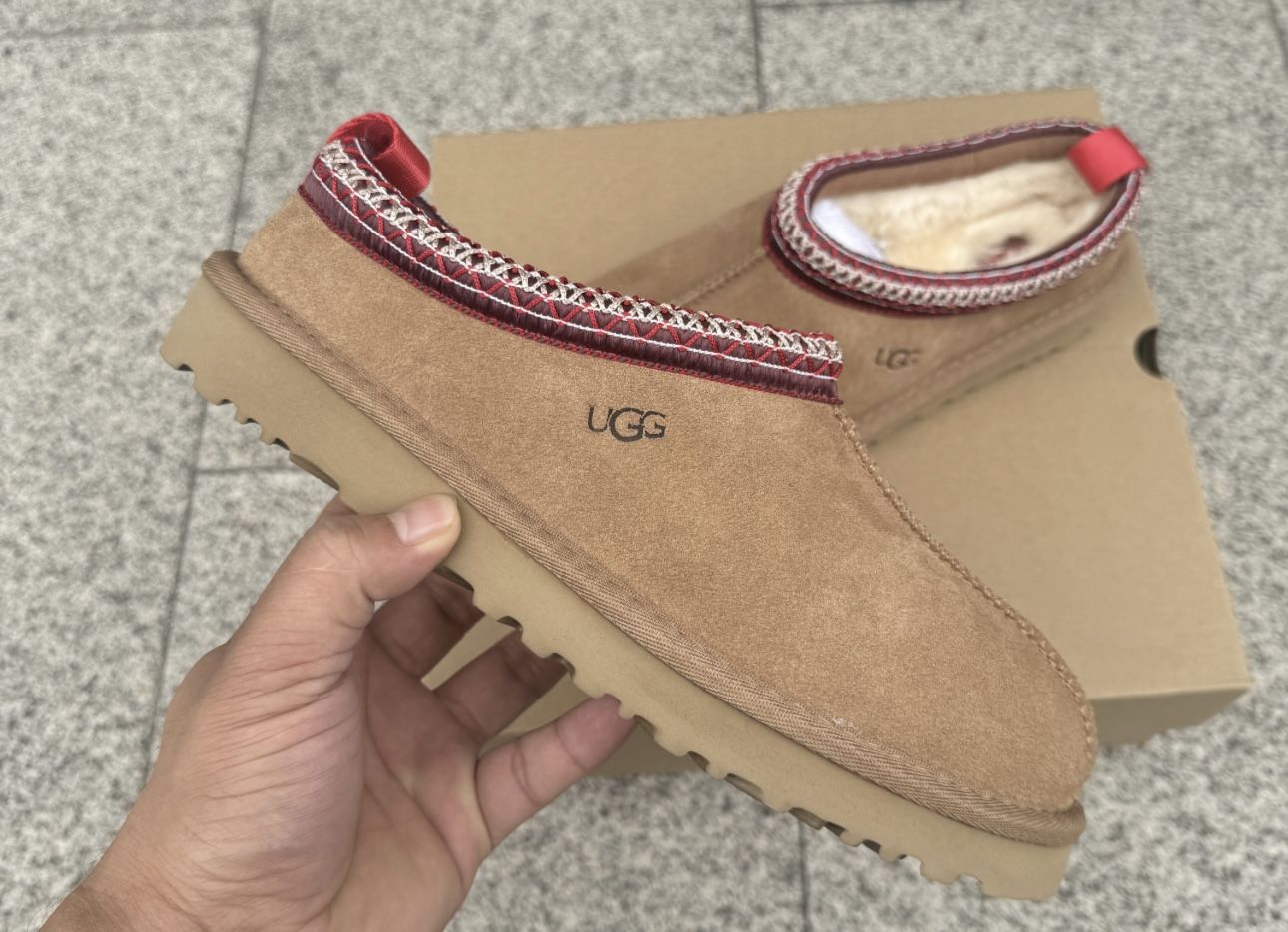 Ugg