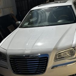 2014 Chrysler 300 C