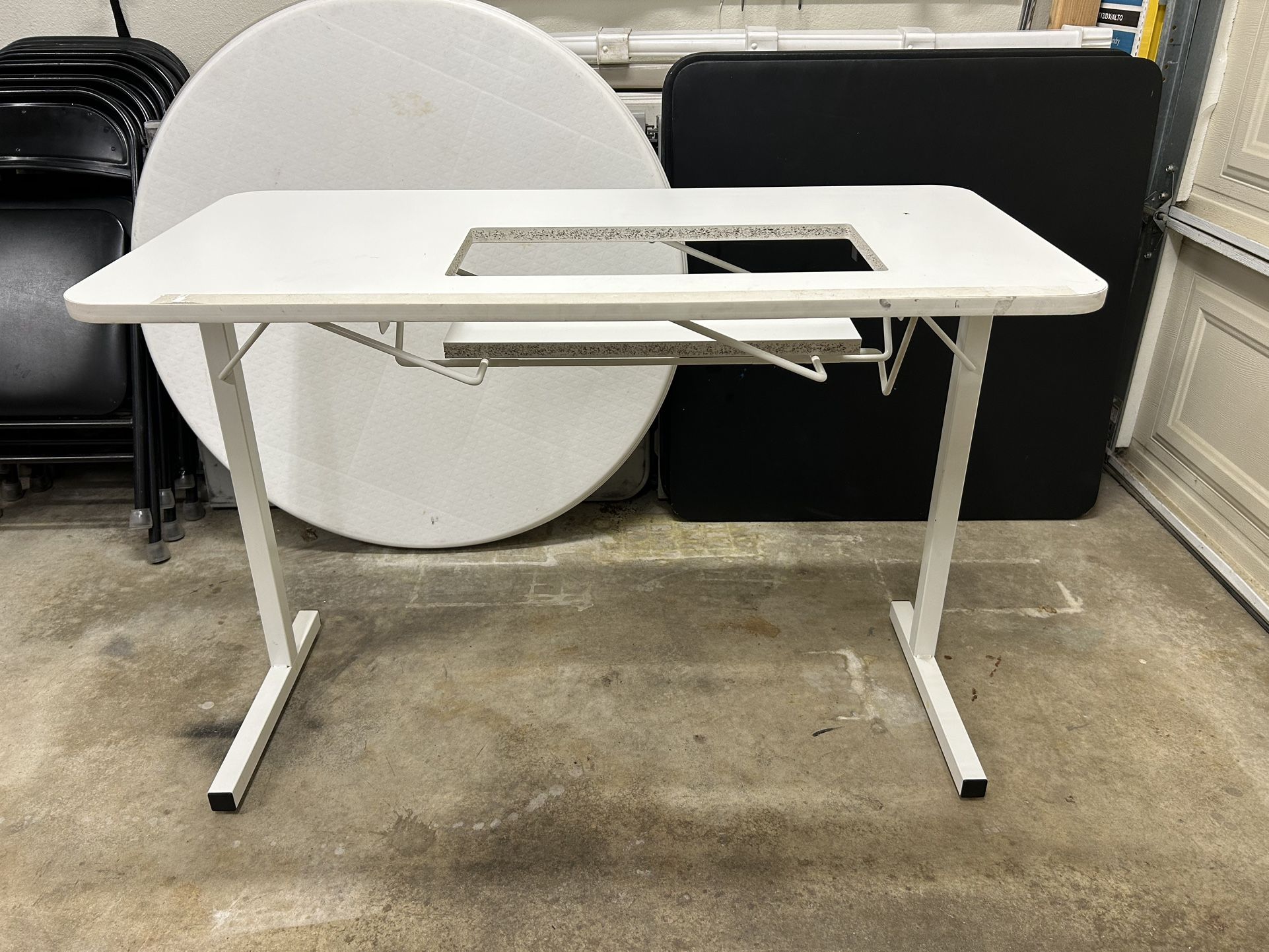 Sewing Machine Table, Foldable