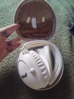Marshall Over-Ear Headphones White with Case