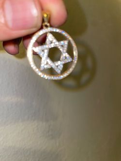 14K gold pendant with diamonds