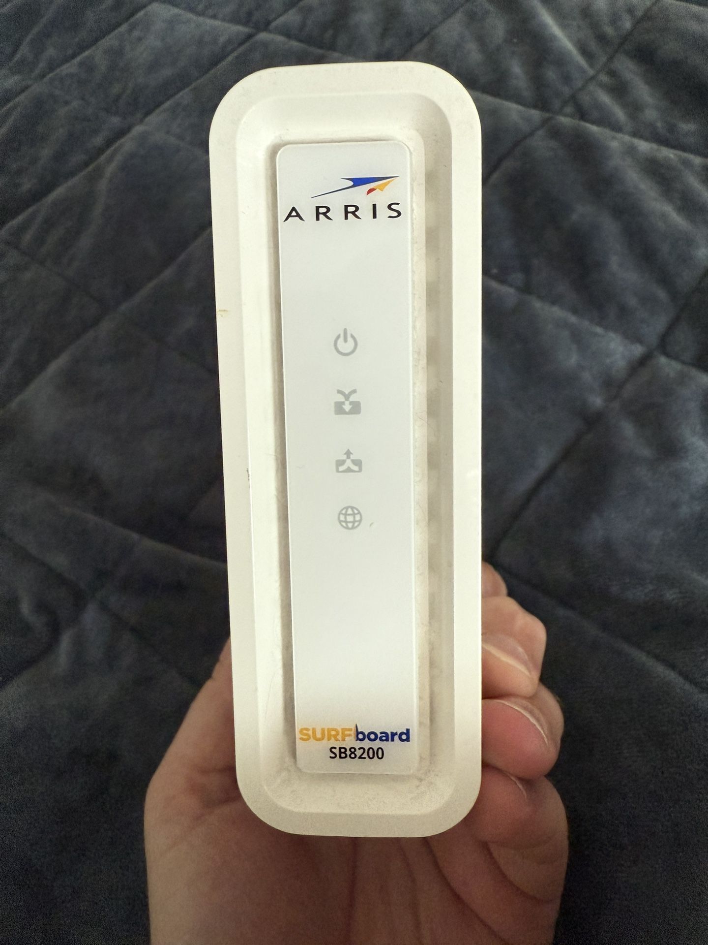 Cable Modem / Arris Surfboard SB8200