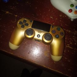 PS4 Controller 