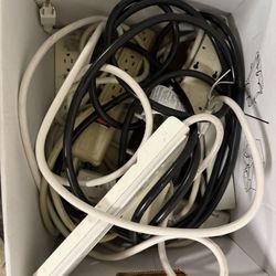 Box Of 5 Extension Cords