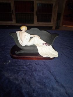 Louis Icart Figurine 