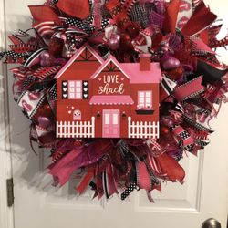 Love Shack Valentine’s Day Wreath 
