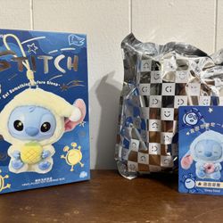 Miniso - Disney Stitch: Eat Something Before Bed (Sleepy Donut) 