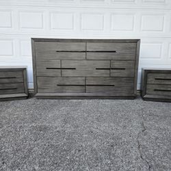 Modern Dresser and 2 Nightstands 3pc Bedroom Set
