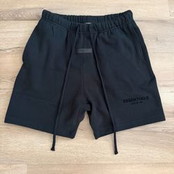 Fear Of God Essentials short black