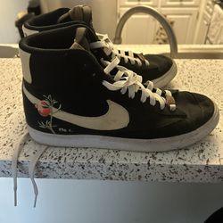 Nike Shoes Size 8
