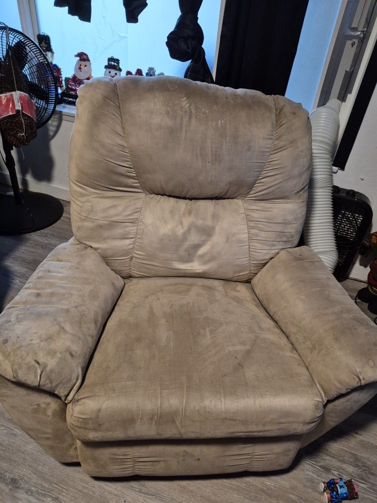 Free Recliner Chair 