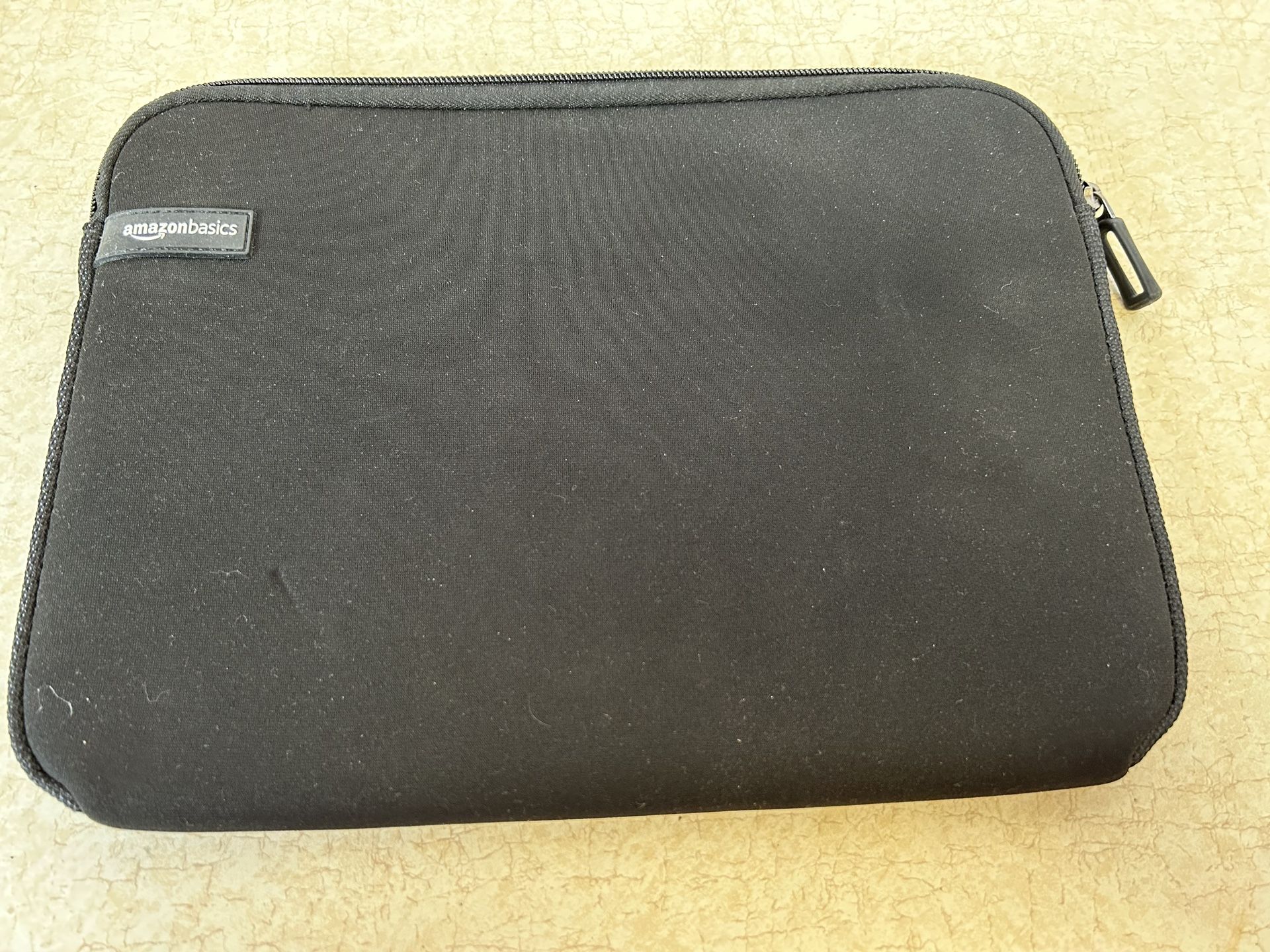 Amazon Basics Computer Case