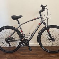 Giant Cypress DX Hybrid Bike – Great Condition!