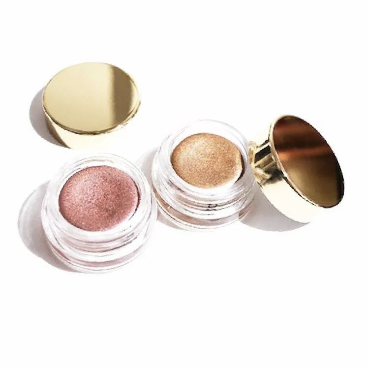 Kylie Jenner cream shadow copper or rose gold