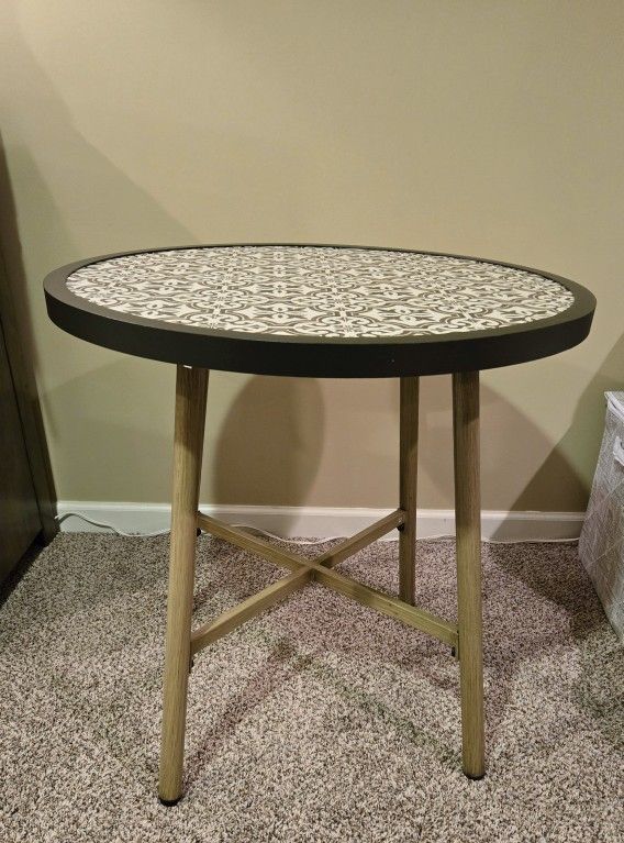 New Bistro Table 27x27