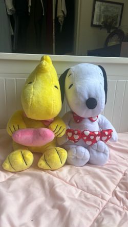 15.5" PEANUTS Valentine Plushies