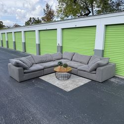 Nixon Light Gray 5-Piece Modular Cloud Sectional Couch / City Furniture