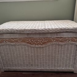 Hope Chest And Chair