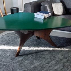 Elegant Modern  Coffee Table 