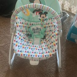 Vibrating Baby Rocking Chair