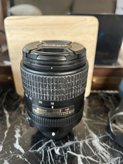 Nikon Lens 18-300mm DX VR 3.5-6.3 G. ED
