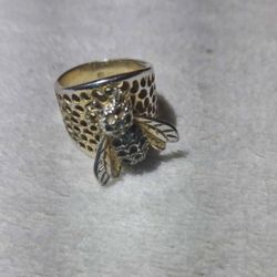 Bee Ring 