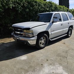 2002 Chevy Tahoe fenders