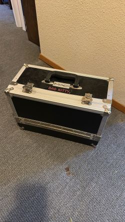 Mac Cosmetics Aluminum Metal Professional Makeup Artist Travel Case Toolbox