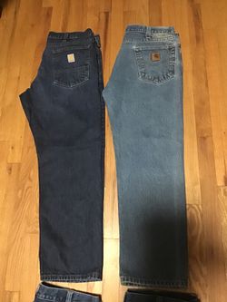 Carhartt jeans men’s 36x30 / 36x32 each $15 Execellet condition