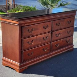 Furniture Dresser *** Free Local Delivery ***