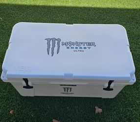 Yeti 65 x Monster Energy Ultra